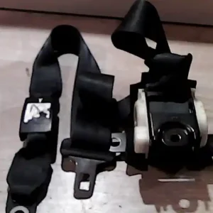 NISSAN ALMERA TINO Hátsó középső biztonsági öv bontott alkatrész Azonnali szállítás