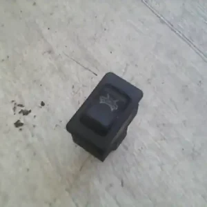 Különleges ajánlat NISSAN PRIMERA P11 96.10-99.09 Riasztó kapcsoló bontott alkatrész