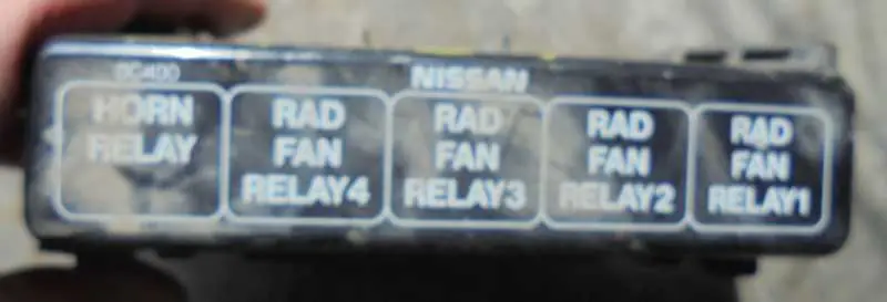 Korlátozott ajánlat NISSAN VANETTE CARGO Relé csatlakozórelétartó bontott alkatrész