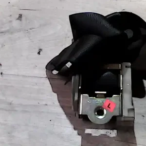 Ajánlat OPEL CORSA B 93-00 Bal első biztonsági öv 5 ajtós bontott alkatrész