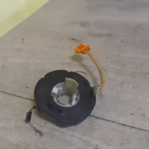 Korlátozott ajánlat OPEL TIGRA Légzsák átvezető szalagkábel 1.4 i bontott alkatrész