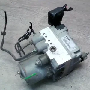 Biztonságos vásárlás PEUGEOT 306 93-97 Abs kocka1.6i bontott alkatrész