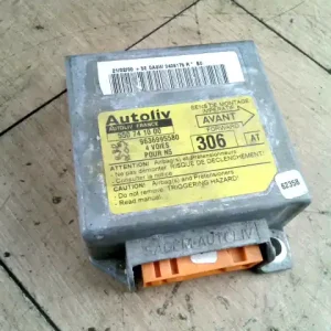 PEUGEOT 306 97-02 Légzsák vezérlőegység 1.4b bontott alkatrész Olcsóbb