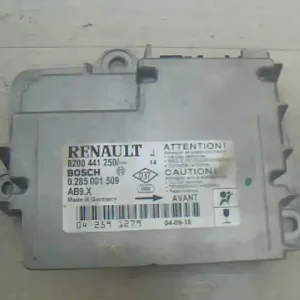 RENAULT MODUS 04.09.01-08.03.31 Légzsák indító elektronika bontott alkatrész Outlet