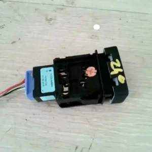 Árengedmény SUZUKI Celerio 2014.03.01- Tpms kapcsoló bontott alkatrész