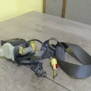 SUZUKI Ignis 2000-2003 Jobb első biztonsági öv övfeszítővel bontott alkatrész Árcsökkenés