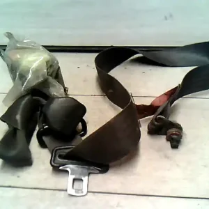 SUZUKI SWIFT 89-96 Bal első biztonsági öv 5 ajtós bontott alkatrész Kedvezmény