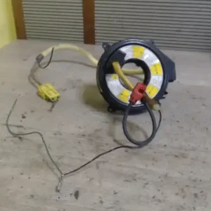 SUZUKI SWIFT 96-05 Légzsák átvezető szalagkábel bontott alkatrész Rendeld meg most