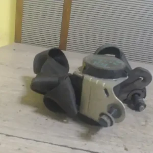 SUZUKI WagonR+ Hátsó középső biztonsági öv 5 ajtós bontott alkatrész Azonnal elérhető