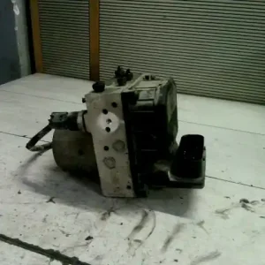 TOYOTA AVENSIS 01-03 Abs kocka2.0d4d bontott alkatrész Ne maradj le