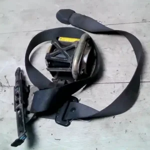 Korlátozott ajánlat TOYOTA Avensis Verso 2001.08.01-2009.03.31 Jobb első biztonsági öv bontott alkatrész