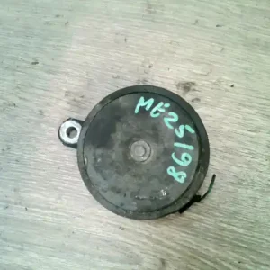 Korlátozott ajánlat TOYOTA AVENSIS 03-07 Kürt duda bontott alkatrész