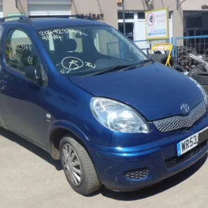 Biztonságos fizetés TOYOTA YARIS VERSO 00-05 Jobb hátsó biztonsági öv bontott alkatrész