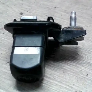 TOYOTA C-HR 16.09.01-19.09.30 Tolatókamera bontott alkatrész Árcsökkenés