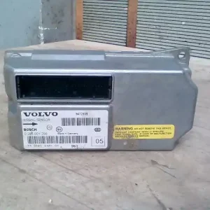 Vedd meg most VOLVO S80 98.05.01-06.02.28 Légzsák vezérlőegység 2,5d bontott alkatrész