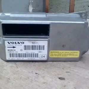 Népszerű VOLVO S80 98.05.01-06.02.28 Légzsák vezérlőegység 2,4d bontott alkatrész