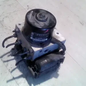 Azonnal elérhető VW BORA Abs kocka1.9d bontott alkatrész