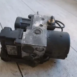 Gyors kiszállítás VOLVO V40 Abs kocka1.6i bontott alkatrész