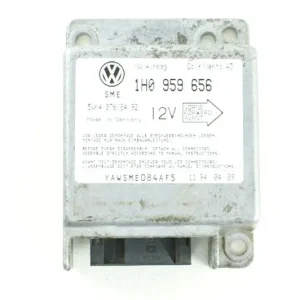 VW GOLF III. Légzsák indító elektronika bontott alkatrész Rendeld meg most