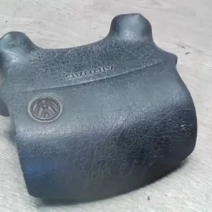 Végkiárusítás VW GOLF III. 94- Kormány légzsák bontott alkatrész