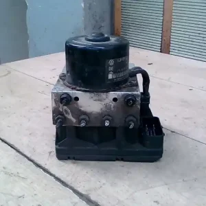 Outlet VW GOLF IV. Abs kocka1.6i bontott alkatrész