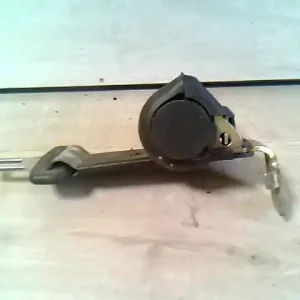 Népszerű VW PASSAT 96.10-00.10 B5 Hátsó középső biztonsági öv 4 ajtós, sedan bontott alkatrész