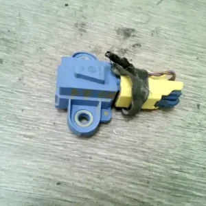 VW JETTA V 05-10 ütközés érzékelő bontott alkatrész Gyors kiszállítás