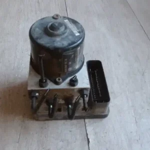 Vedd meg online VW POLO V. 02-05 Abs kocka1.4i bontott alkatrész