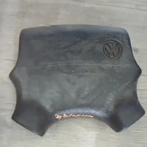 Vedd meg online VW POLO VARIANT 97-01 Kormány légzsák 1.4ibontott alkatrész