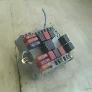 ALFA ROMEO 147 00.10-04.10 Biztosítéktábla bcm bsi bsm sam gem modul motortér bontott alkatrész Expressz szállítás