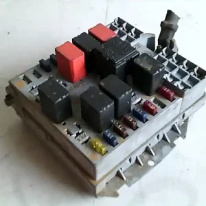 ALFA ROMEO 147 00.10-04.10 Biztosítéktábla bcm bsi bsm sam gem modul utastér bontott alkatrész Outlet