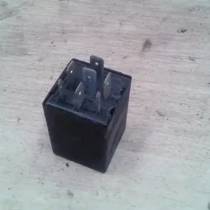 Legkelendőbb ALFA ROMEO 145 Relé 1.4i bontott alkatrész