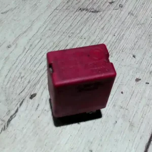 Szuper ajánlat ALFA ROMEO 147 00.10-04.10 Relé 1.6i bontott alkatrész