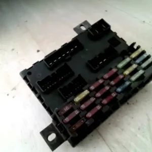 ALFA ROMEO 156 97-03 Biztosítéktábla bontott alkatrész Ne maradj le