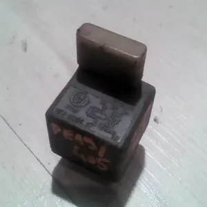 ALFA ROMEO 164 Relé 2.5d bontott alkatrész Vedd meg most