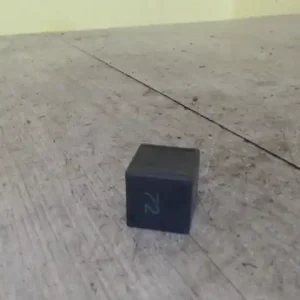 Kihagyhatatlan ajánlat AUDI 80 91-94 Relé bontott alkatrész