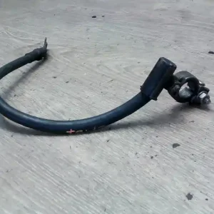 Olcsóbb AUDI A3 96-00 Akkumulátor saru pozitív bontott alkatrész