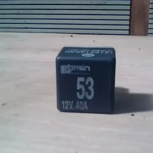 Kedvezményes ár AUDI A4 94-98 Relé 53 bontott alkatrész