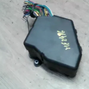 AUDI A4 94-98 Biztosítéktábla bcm bsi bsm sam gem modul1.6 benzin bontott alkatrész Vedd meg online