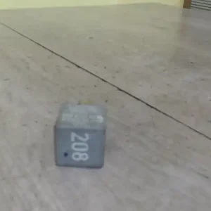 AUDI A4 94-98 Relé bontott alkatrész Ajánlat