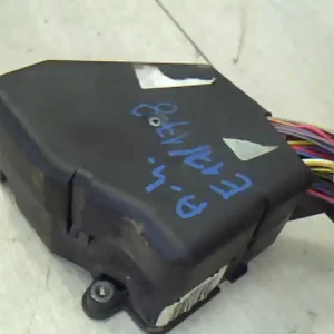 Vedd meg online AUDI A4 98-01 Biztosítéktábla bcm bsi bsm sam gem modul utastér bontott alkatrész