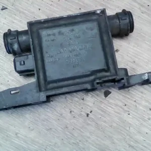 AUDI A4 98-01 Központizár vezérlő elektronika bontott alkatrész Kedvezmény