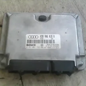 Vedd meg most AUDI A4 98-01 Motorvezérlő egység ecu pcm modul 1.9d bontott alkatrész