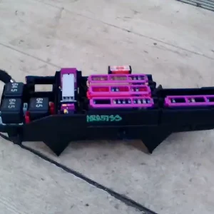 AUDI A6 2014.10.01-18.05.31 Biztosítéktábla bcm bsi bsm sam gem modul utastér bontott alkatrész Akció