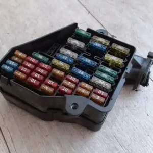 Azonnali szállítás AUDI A6 97-04 Biztosítéktábla bcm bsi bsm sam gem modul utastér 1.9d bontott alkatrész