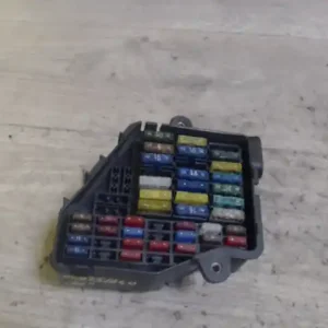 AUDI A6 97-04 Biztosítéktábla bcm bsi bsm sam gem modul utastér bontott alkatrész Vedd meg most