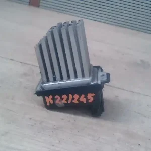 Alacsony ár AUDI A6 97-04 Fűtőmotor előtét ellenállás2.5tdi bontott alkatrész