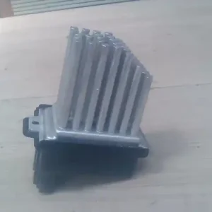 Azonnali szállítás AUDI A6 97-04 Fűtőmotor előtét ellenállás2.5tdi bontott alkatrész