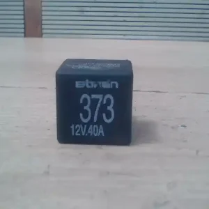 AUDI A6 97-04 Relé 373 bontott alkatrész Szuper ajánlat