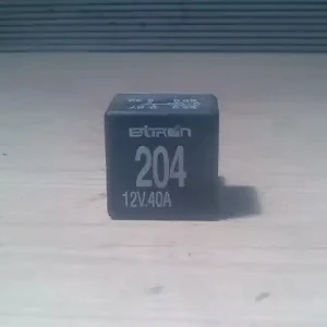 Akciós ár AUDI A6 97-04 Relé 2.5tdi bontott alkatrész